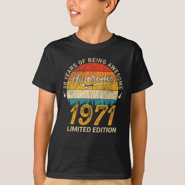 54 Year Old 1971 Retro Awesome 54th Birthday Gift T-Shirt (Front)