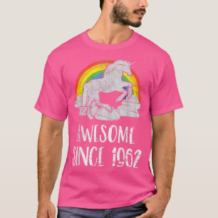 59th birthday, vintage unicorn, Awesome since 1962 T-Shirt