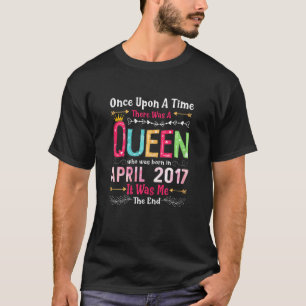 5 Years Old Girls 5th Birthday Queen April 2017 T-Shirt