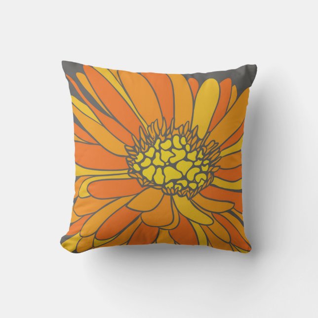 60s 70s retro flower pillow (Front)