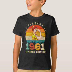 61 Year Old Women Bday 1961 Vintage 61st Birthday T-Shirt