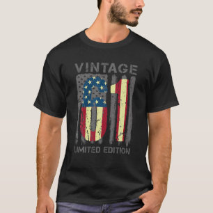 61 Years Old Vintage 1961 61St Birthday Decoration T-Shirt