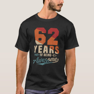 62 Years Of Being Awesome Retro 62Nd Birthday Men T-Shirt