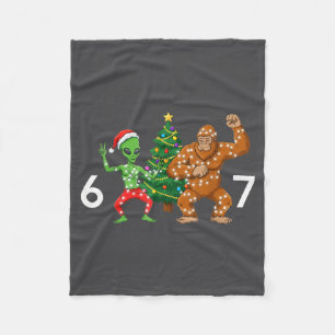 6 7 Meme Christmas Alien Sasquatch Six Seven Fun  Fleece Blanket