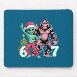 6 7 Meme Christmas Alien Sasquatch Six Seven Fun  Mouse Mat