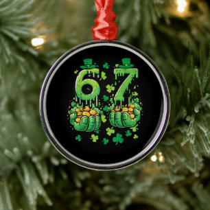 6 7 St Patricks Day Metal Tree Decoration
