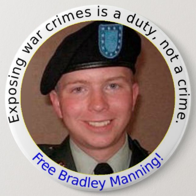 6 inch Free BradleyManning button (Front)