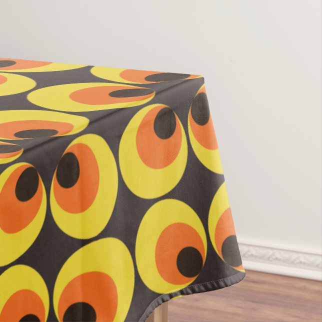 70s Wallpaper Tablecloth (In Situ)