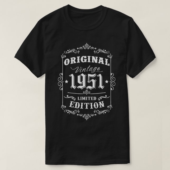 70th Birthday Gift idea, Born in 1951, Retro 70 Ye T-Shirt (Design Front)