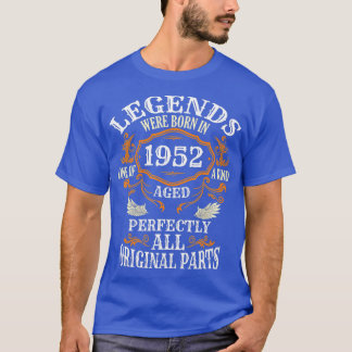 70th Birthday Vintage Legends Born In 1952 70 Year T-Shirt