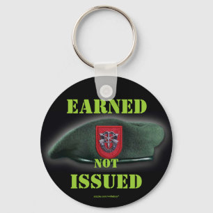 7th special forces green berets vets Keychain