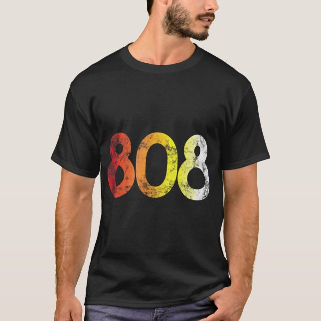 808 Retro Style Roland Electronic Drum Machine Shi T-Shirt (Front)