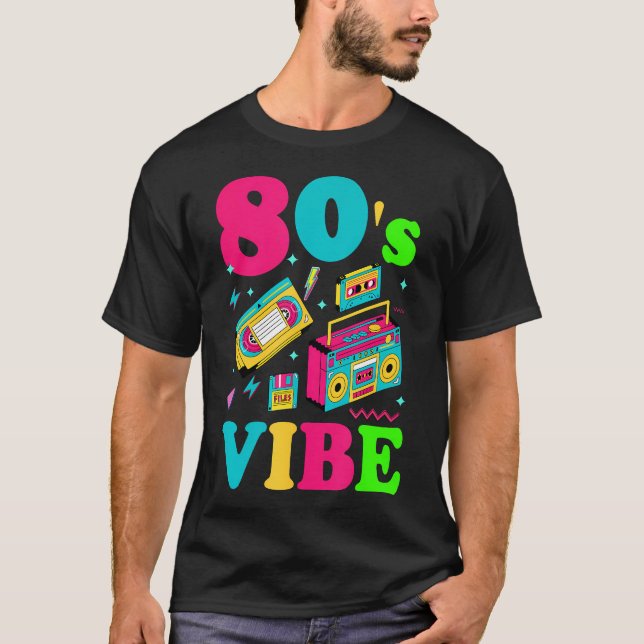  80S Vibes Fashion 80 Theme Party Outfit Eighties  T-Shirt (Front)