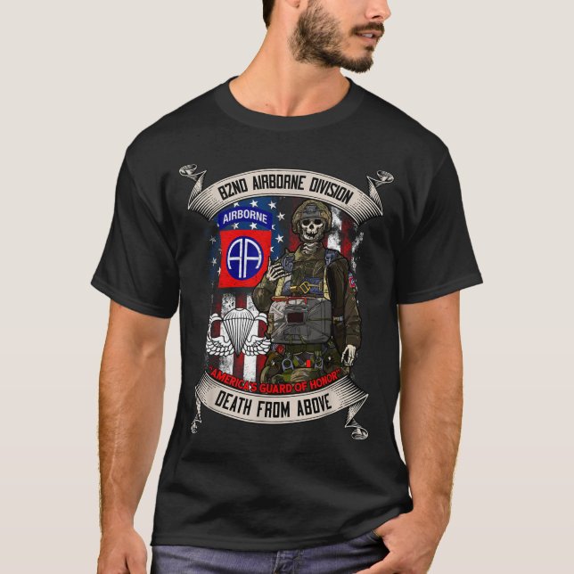 82nd Airborne Di Paratrooper Fort Bragg Jump Wings T-Shirt (Front)
