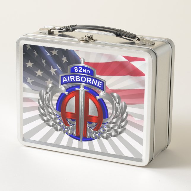 82nd Airborne Division Dagger American Flag Metal Lunch Box (Front)