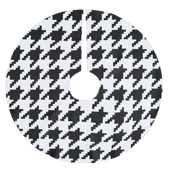 8 Bit Pixel Houndstooth Check Pattern Brushed Polyester Tree Skirt (Front)