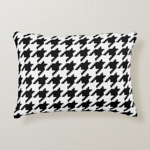 8 Bit Pixel Houndstooth Check Pattern Decorative Cushion