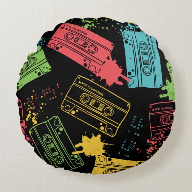 90s Style Cool Grunge Cassettes Round Cushion (Front)