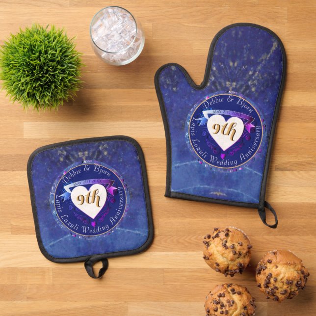 9th Lapis Anniversary  Oven Mitt & Pot Holder Set (Top Down)