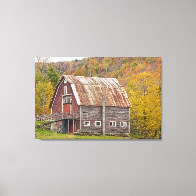 A barn in Vermont's Green Mountains. Hancock, Canvas Print (Front)