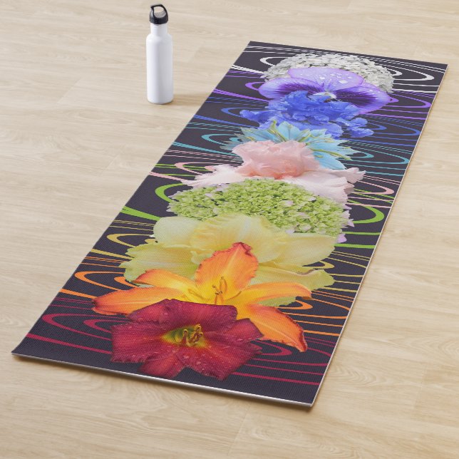 A beautiful base of seven chakras of flowers yoga mat (In Situ)