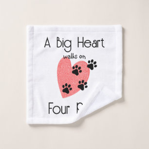 A Big Heart Walks on Four Paws - Cute Pet Lover Bath Towel Set