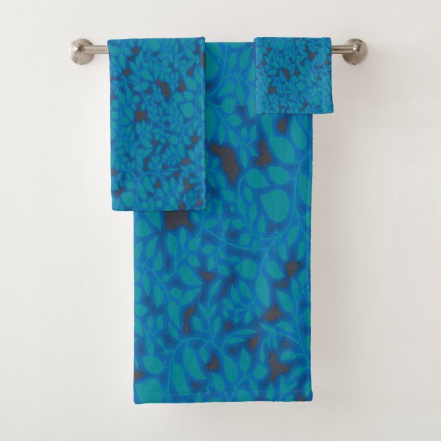 A blue wrapping paper with a creative arts pattern bath towel set (Insitu)