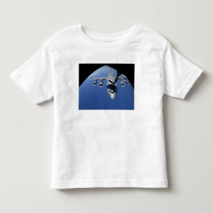 A C-17 Globemaster III receives fuel 2 Toddler T-Shirt
