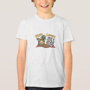 A cute cat and turtle enjoy eating pizza Tri-Blend shirt