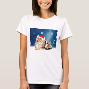 A Cute Cat wearing red Santa hat Christmas Snow T-Shirt