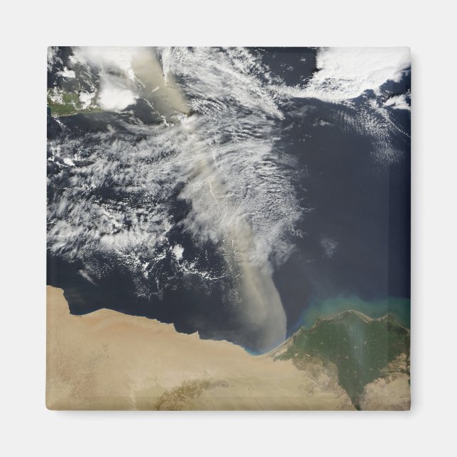 A dust plume magnet (Front)