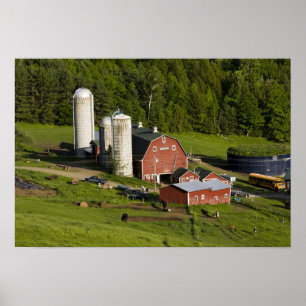 A farm in Barnet Centre, Vermont. Connecticut Poster
