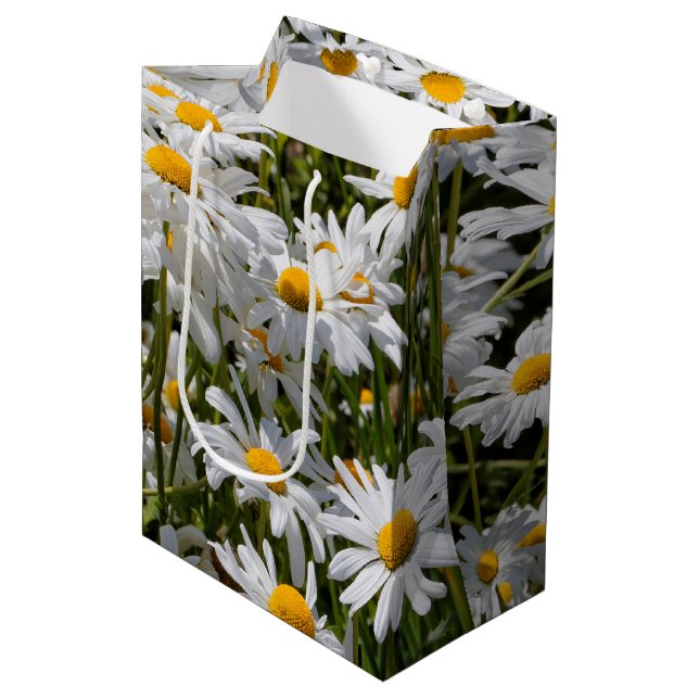 A Field of Oxeye Daisies Medium Gift Bag (Front Angled)