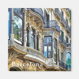 A fine architecture complemented by reflections. magnet