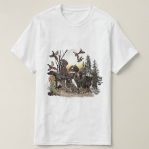 A German Shorthaired Pointer on point    T-Shirt