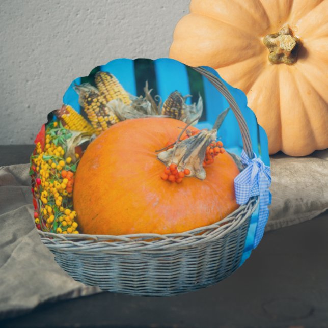 A holiday basket with pumpkins round cushion (Creator Uploaded)