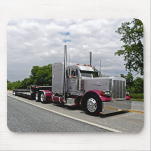 A Horning's Peterbilt 379 Mousepad