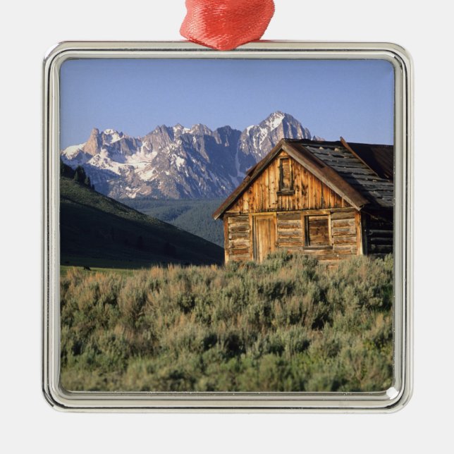 A log cabin and the Sawtooth Mountains in Metal Tree Decoration (Front)