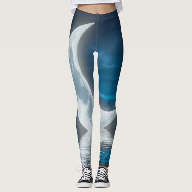 A prominent crescent moon sticker leggings (Front)