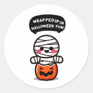 A pumpkin mummia classic round sticker