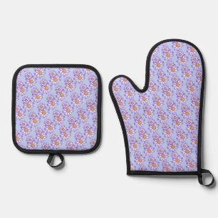 A purple paradise oven mitt & pot holder set