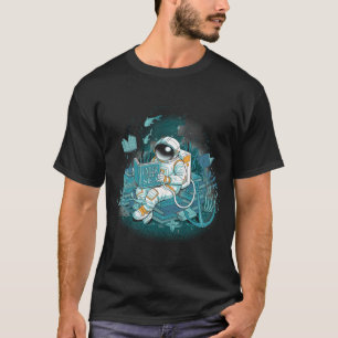 A reader lives a thousand lives - Cosmonaut Under T-Shirt