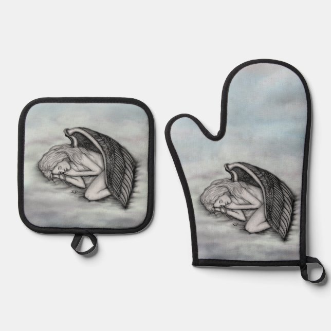 A sleeping Angel on the heavens clouds Oven Mitt & Pot Holder Set (Front)