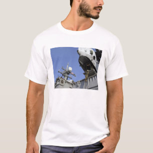 A soldier fast-ropes T-Shirt