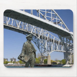 A statue of Thomas Edison by local artist Mino Mouse Mat