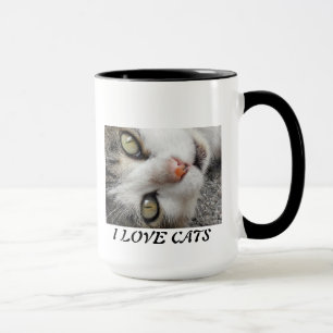 A SWEET AND BEAUTIFUL CAT MUG