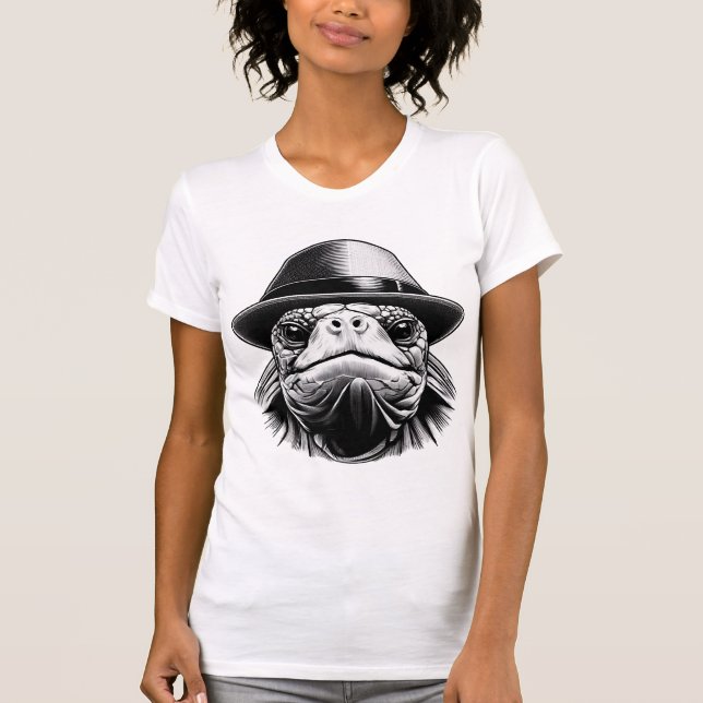A turtle with a hat, a classic look T-Shirt (Front)