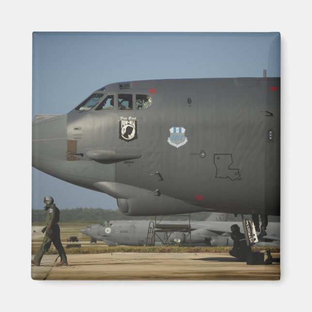 A US Air Force aircrew prepares a B-52 Magnet (Front)