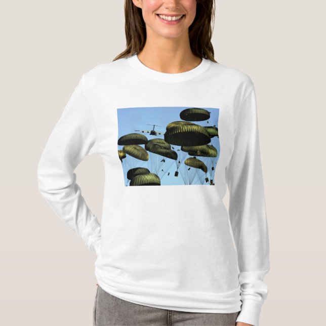 A US Air Force C-17 Globemaster III T-Shirt (Front)