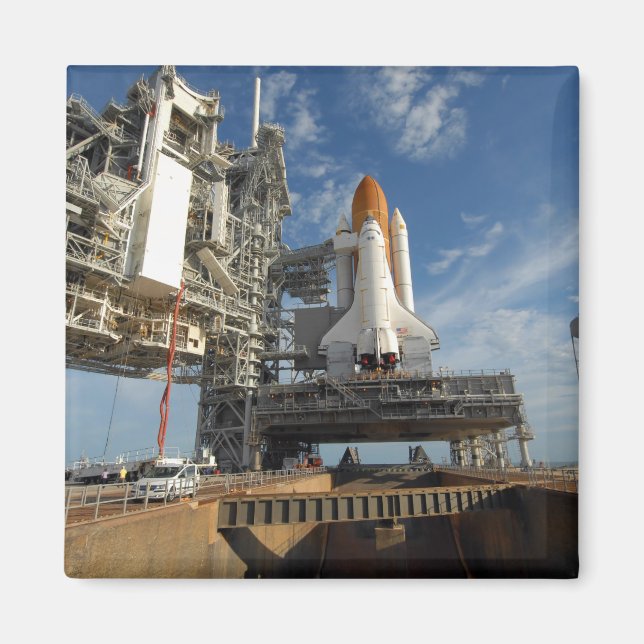 A view Space Shuttle Atlantis on Launch Pad 39A Magnet (Front)